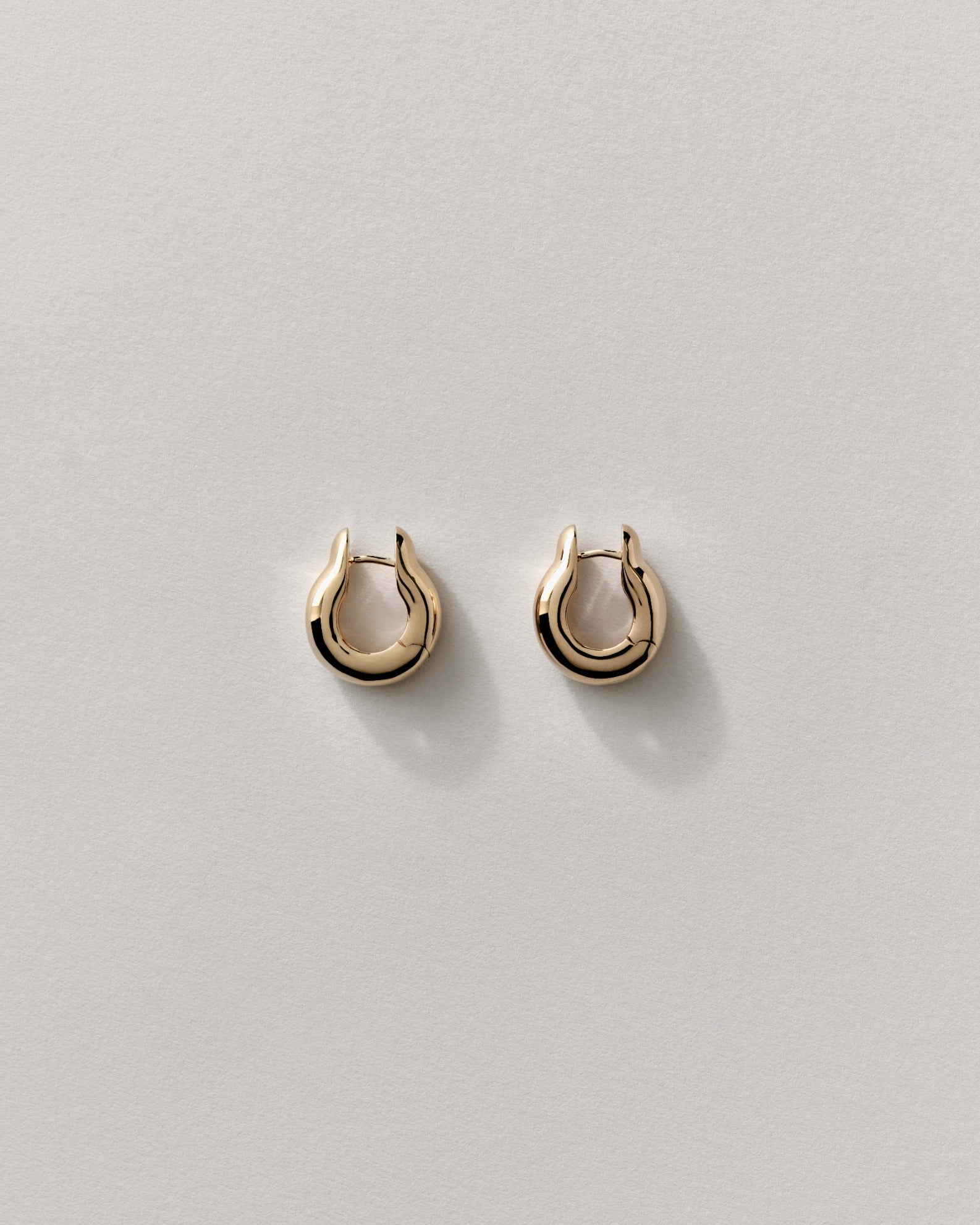 Small Ample Hinge Hoops – Annika Inez