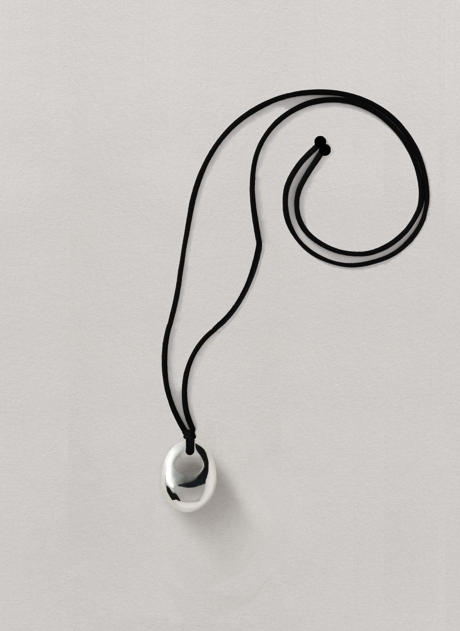 Large Sloping Pendant Necklace – Annika Inez