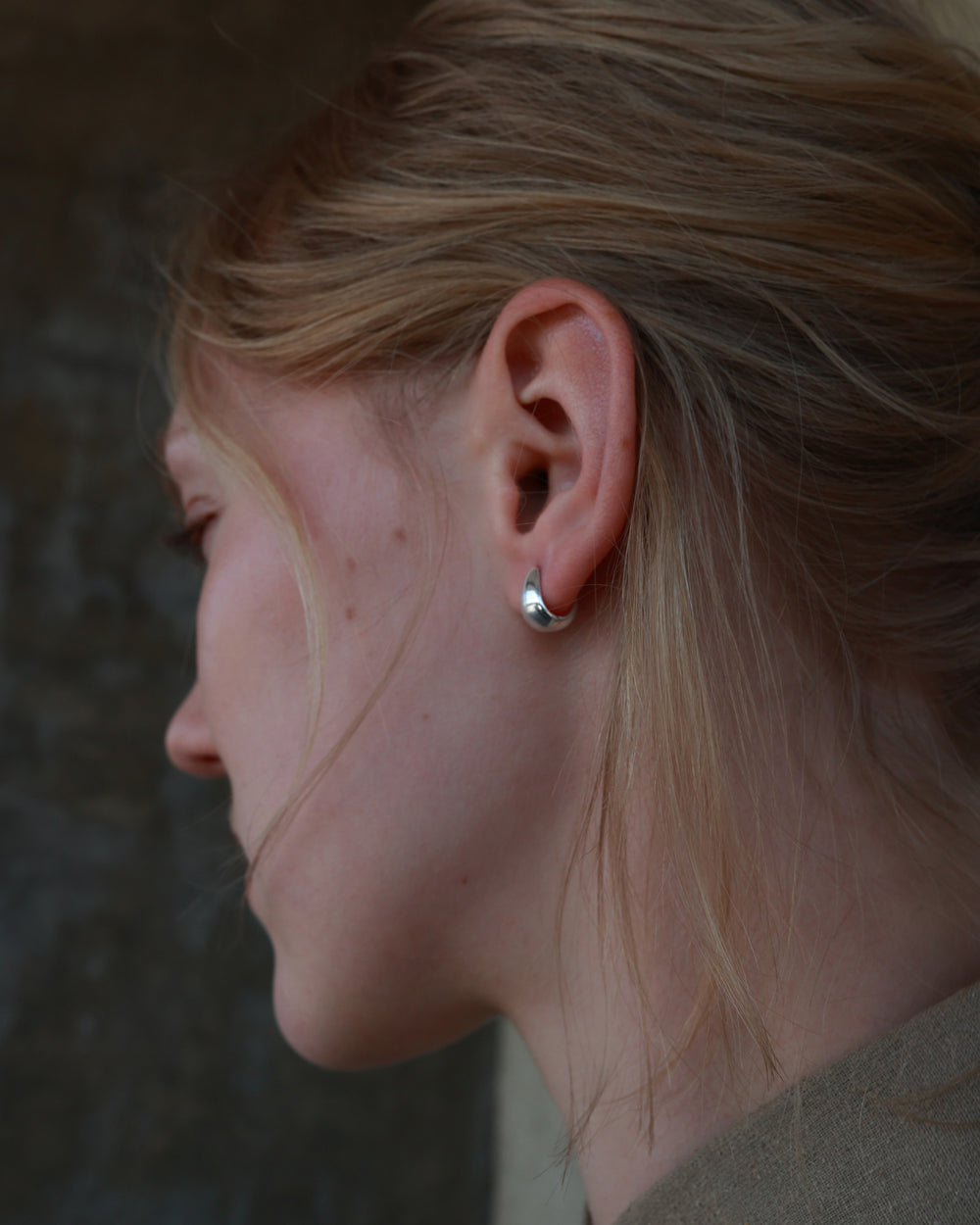 Petite Gentle Slope Hoops